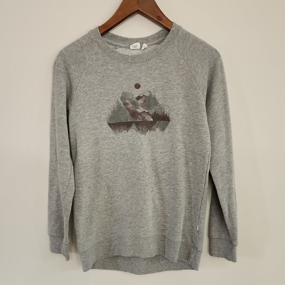 tentree Heather Gray Mountain Graphic Women's Sweater
